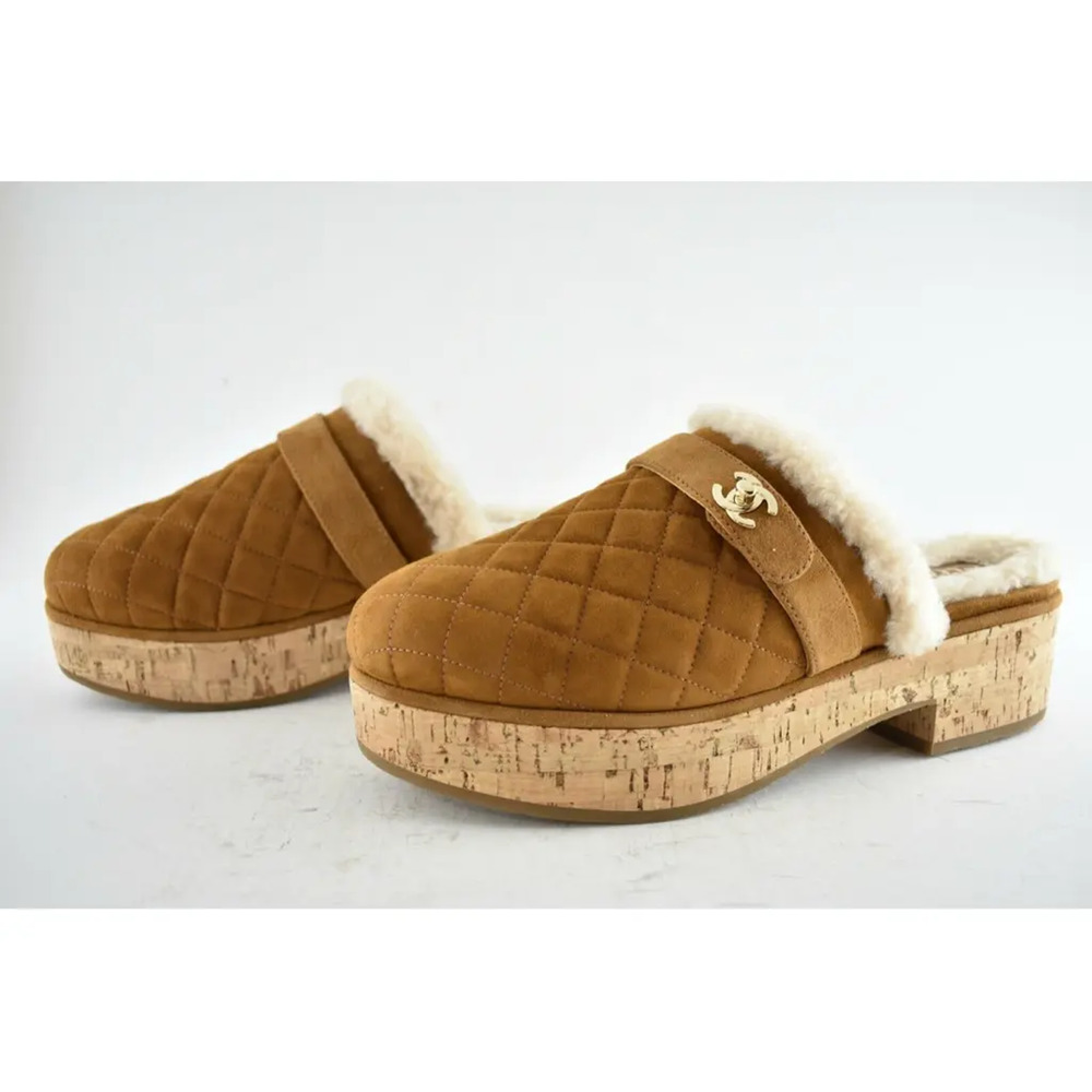 Chanel 21B Brown Suede Turnlock CC Logo Shearling Fur Mule Flat Clog Loafer 38 - Picture 9 of 11